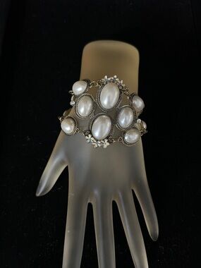 Gold-Tone Pearl Cabochon Floral Bracelet - White